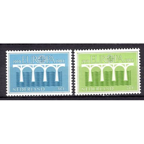 Pays Bas 1984 Paire Europa Le Pont De La Cooperation Yvert N° 1221-22 Neuf**