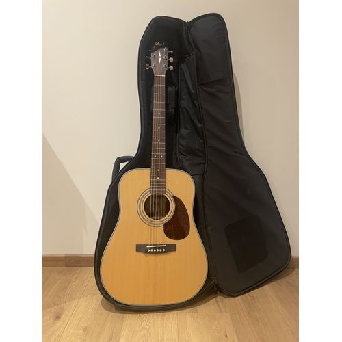 Guitare (Cort Earth) Qui N’A Était Quasiment Jamais Utilisée, Vendu Avec Sa Housse De Protection, Accordeur Chromatique, Médiator Et Un Carnet Pour Apprendre Chaque Jour Un Accords De Guitare.