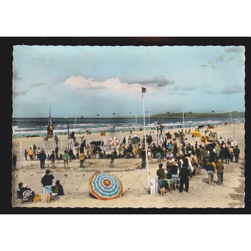 14 - Franceville (Calvados) : Jeux Sur La Plage