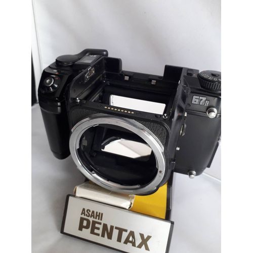 PENTAX 67 II BOITIER SEUL POUR REPARATION OU PIECES DETACHEES