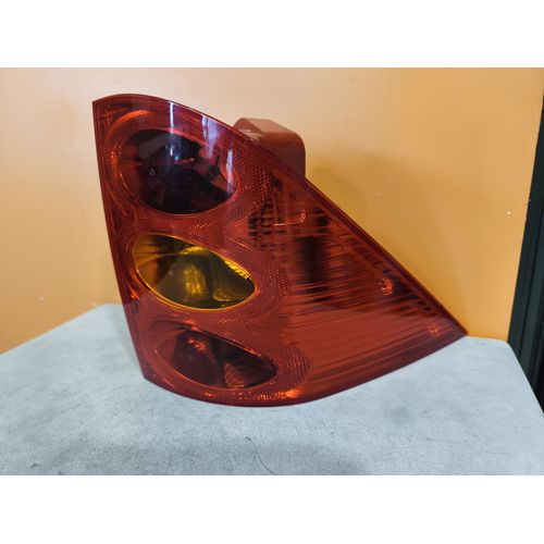 Feu Arrière Gauche Peugeot 1007 Réf : 9685644880