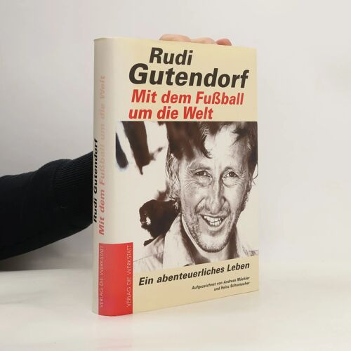 Mit Dem Fußball Um Die Welt