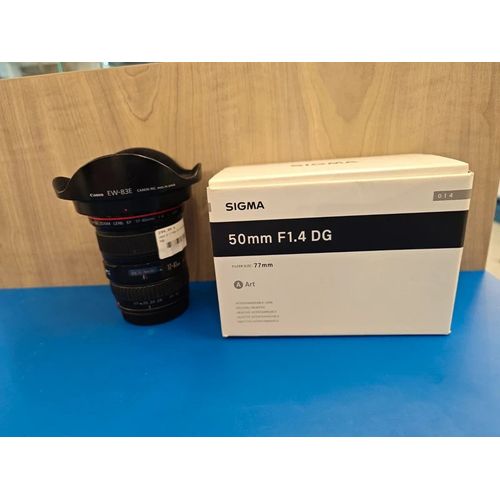 Objectif Canon EW-83E 17-40 + pare soleil