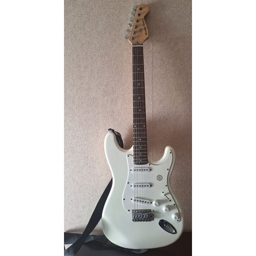 Guitare Électrique Harley Benton Blanche