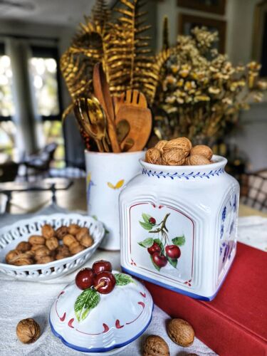 Vintage Villeroy & Boch Pot