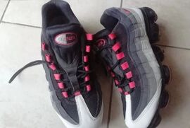 Baskets Mixtes Nike Air Max 95 Vapor Max Taille 41.