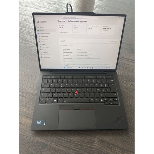 Lenovo ThinkPad Carbon X1 Gen 12 - 14" Intel Core Ultra 5 135U - 1.60 GHz - Ram 32 Go - SSD 256 Go