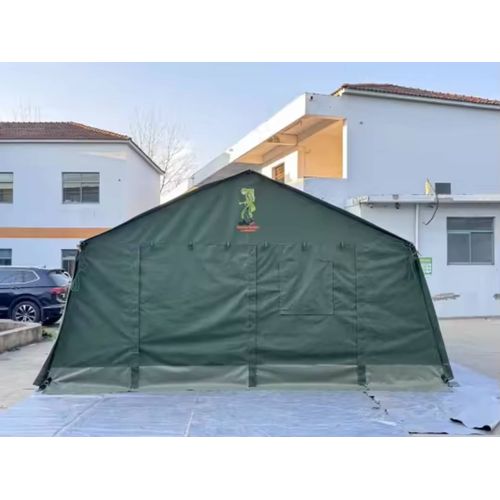 Grande Tente Militaire