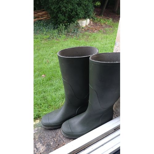 Bottes De Jardin En Caoutchouc Homme De Marque Française Taille 43 Hauteur 40 Cm