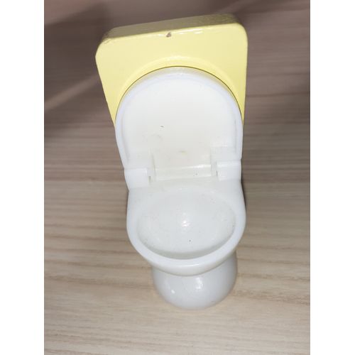 accessoire maison de poupée