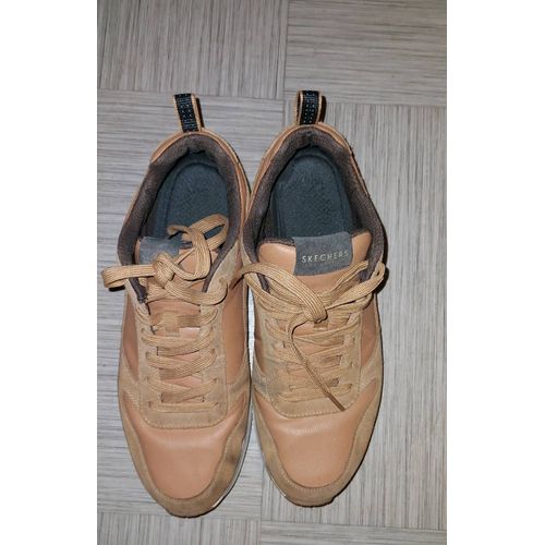 Vend Paire De Baskets Marron. Pointure 46.