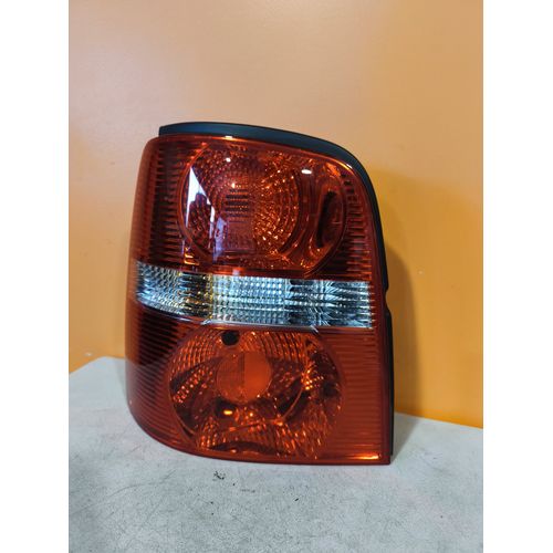 Feu Arrière Gauche Volkswagen Touran Réf : 1t0945095n