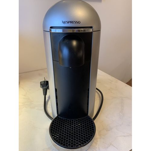 Cafetière Nespresso Vertuo GCB2