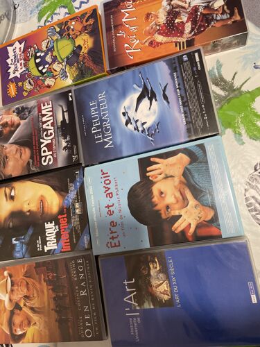 Cassettes VHS - lot de 8 ou à l’unité.