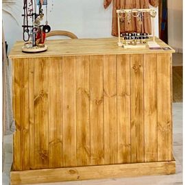 Bureau ou comptoirbois ( pin teinté), achetée sur Rétif en novembre 2022 à 540€ , 