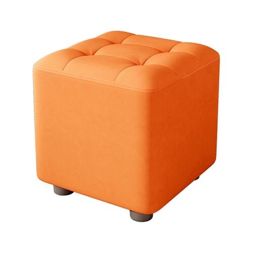 Table basse et tabouret bas en bois massif orange, style moderne, taille moyenne.