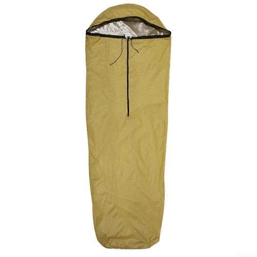 Sac De Couchage De Bivouac Indispensable Pour Le Camping, Imperméable Et Vert, Idéal Pour Les Aventures En Plein Air.