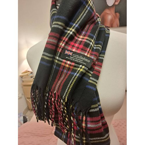 Echarpe Chic Cachemire D'Ecosse Neuve Tartan Fond Noir
