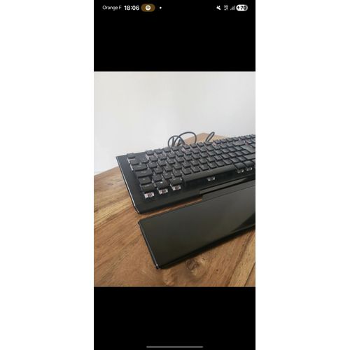 Clavier Roccat Vulkan 212 Aimo