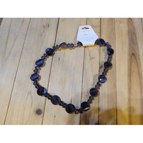 Collier Façon Pierre Violet Avec Fermeture Aimant