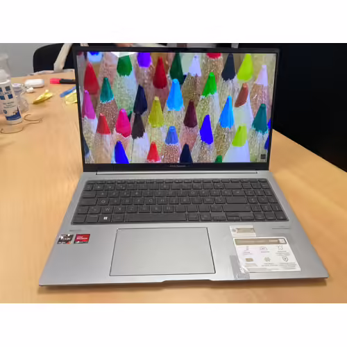 Asus ZenBook 15 OLED 32Go de RAM 1To SSD