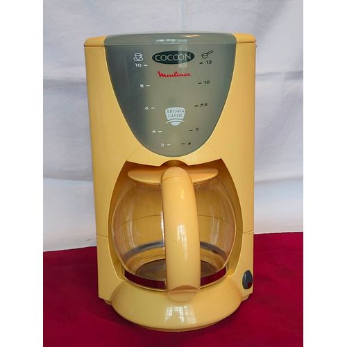 Machine à café jaune moulinex