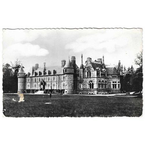 Carte Postale N°61.1286 , Martinvast , Manche , Le Château Et La Chapelle Avant Les Bombardements