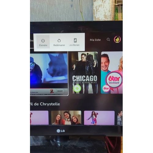 Vend télé LG non connecté Bonneétat de marche juste la télécommande qui tient l' arrière de pile la télé marche