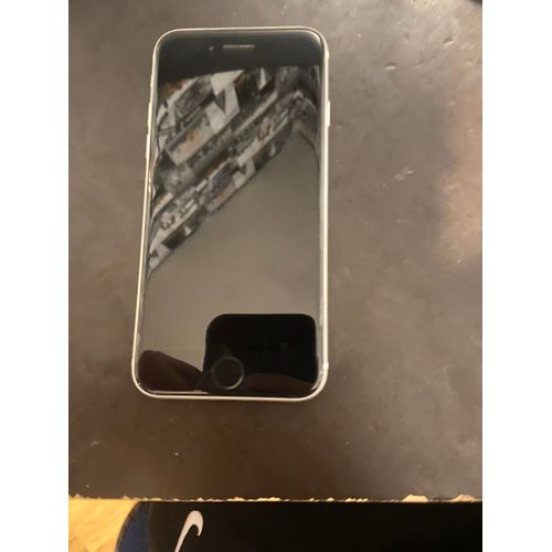 iPhone SE 2020 2sec génération 
