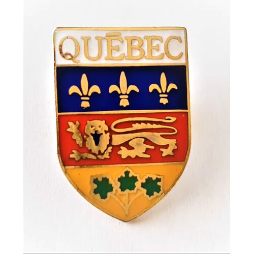 Pins Ville Quebec Canada / Base Dorée