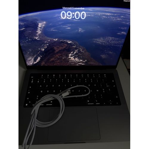 MacBook Pro 14¿ 2021 ¿ Puce M1 Pro ¿ 16 Go RAM ¿ Excellent état