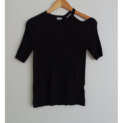 Pull Noir Epaule Decouverte. Manches Courtes. Pimkie. Taille 36 / 38