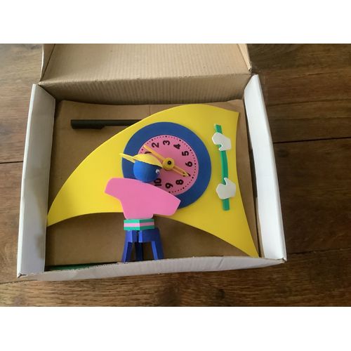 Pendule pour chambre garçon en feutrine