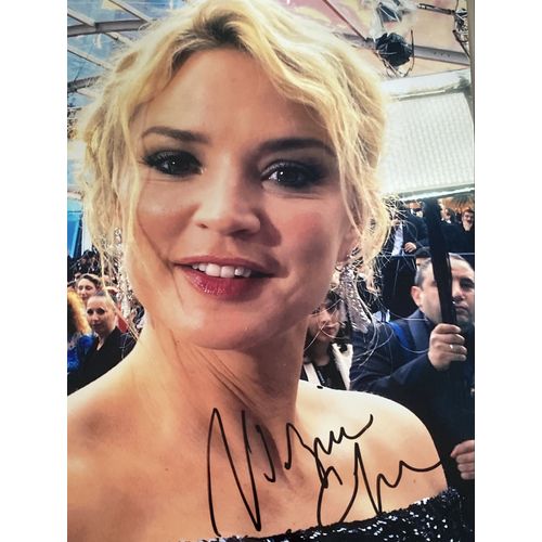 Véritable Autographe De L Actrice Belge Virginie Efira Obtenu Lors De Son Dernier Passage À Cannes 