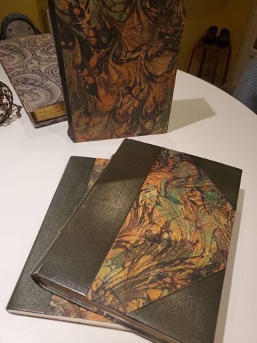 La Rabouilleuse. 1/35 Ex. Sur Chine. Illustrations De Charles Genty. Suite En Couleurs Sur Chine, Dans Un Étui À Part. Reliure Demi-Chagrin Des Deux Volumes, Le Tout Sous Coffret.