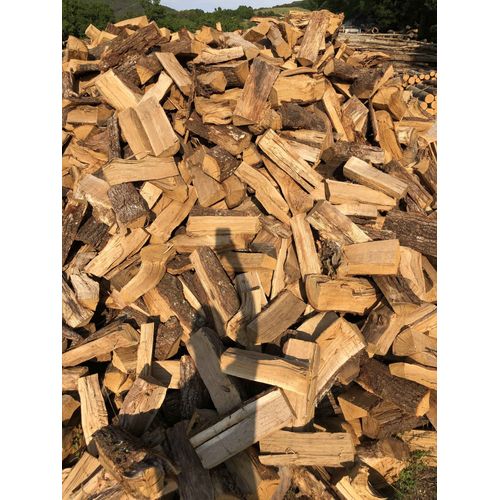 Bois De Chauffage Sec Et Prêt À Bruler