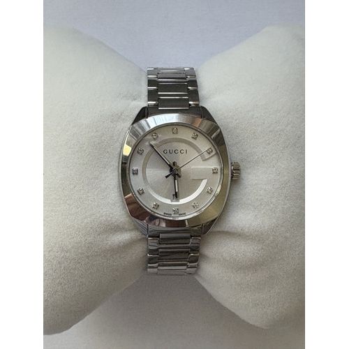 Montre Gucci Ya142504