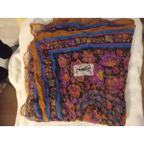 Foulard Ysl