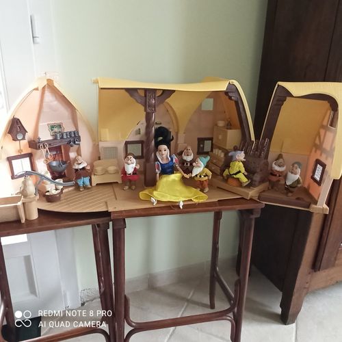 L Grande Chaumière de Sept Nains