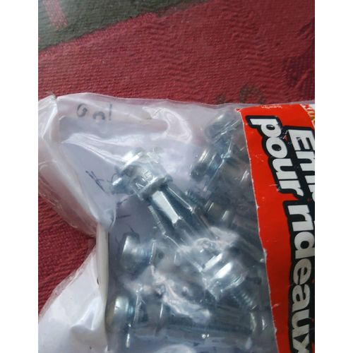 Lot de 6 chevilles métalliques à expansion 6E M5