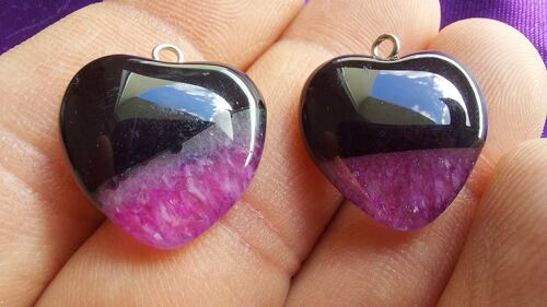 Boucles D'oreilles Coeurs En Agate. Violet Et Noir. 2.1 Cm. Pouvant Être Utilisées Comme Pendentifs. Magnifiques Pierres Aux Couleurs Harmonieuses. Lot 967