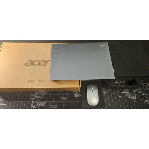 PC Acer Swift 14 (RAM 16Go, 1To SSD, 14 IPS 120Hz, puces ARM, NPU, iA Copilot, Windows11) sous garantie ,sacoche ,souris