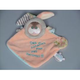 Doudou et Compagnie Les Bouilles Lapin plat orange bleu carottes quenottes