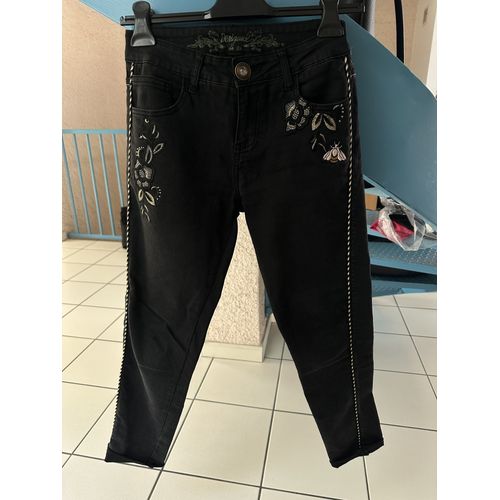 Jeans Desigual Noir Taille 36 Broderie Et Liserai Sur Les Cotés