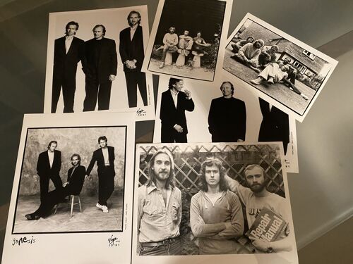 Six Photos Du Groupe Genesis