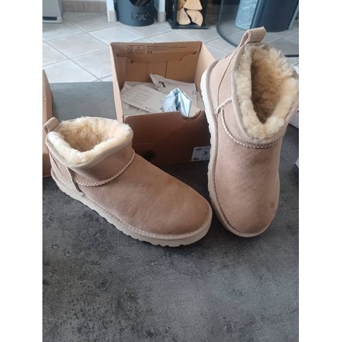 Ugg Taille 39 Neuve