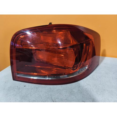 Feu Arrière Droit Audi A3 Réf : 8p3945096