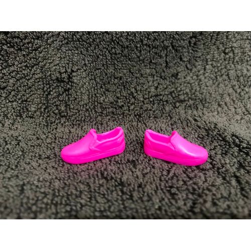 Fashionistas chaussures Barbie Mattel Vans loafers hot pink rose électrique accessoires tenue pieds plats