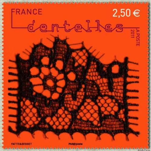 France 2011, Très Beau Timbre Neuf** Luxe Yvert 4602, Dentelles, Dentelle Mécanique Leavers Type Chantilly, Vrai Morceau De Dentelle Sur Le Timbre !