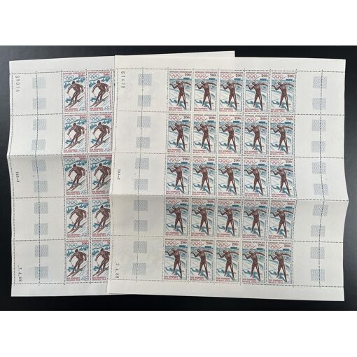 Lot De 3 Boutons Des Jeux Olympiques De Grenoble 1968 - Collector - Parfait état